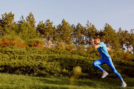 不仅仅是比 不仅仅是比